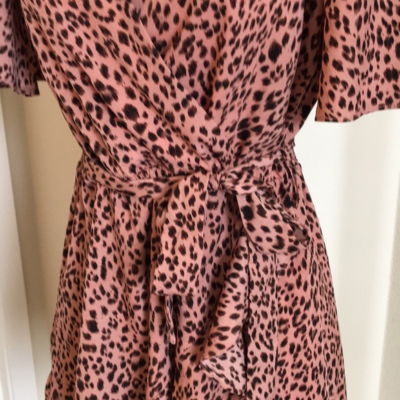 NWOT gorgeous leopard print dress - Picture 5 of 9